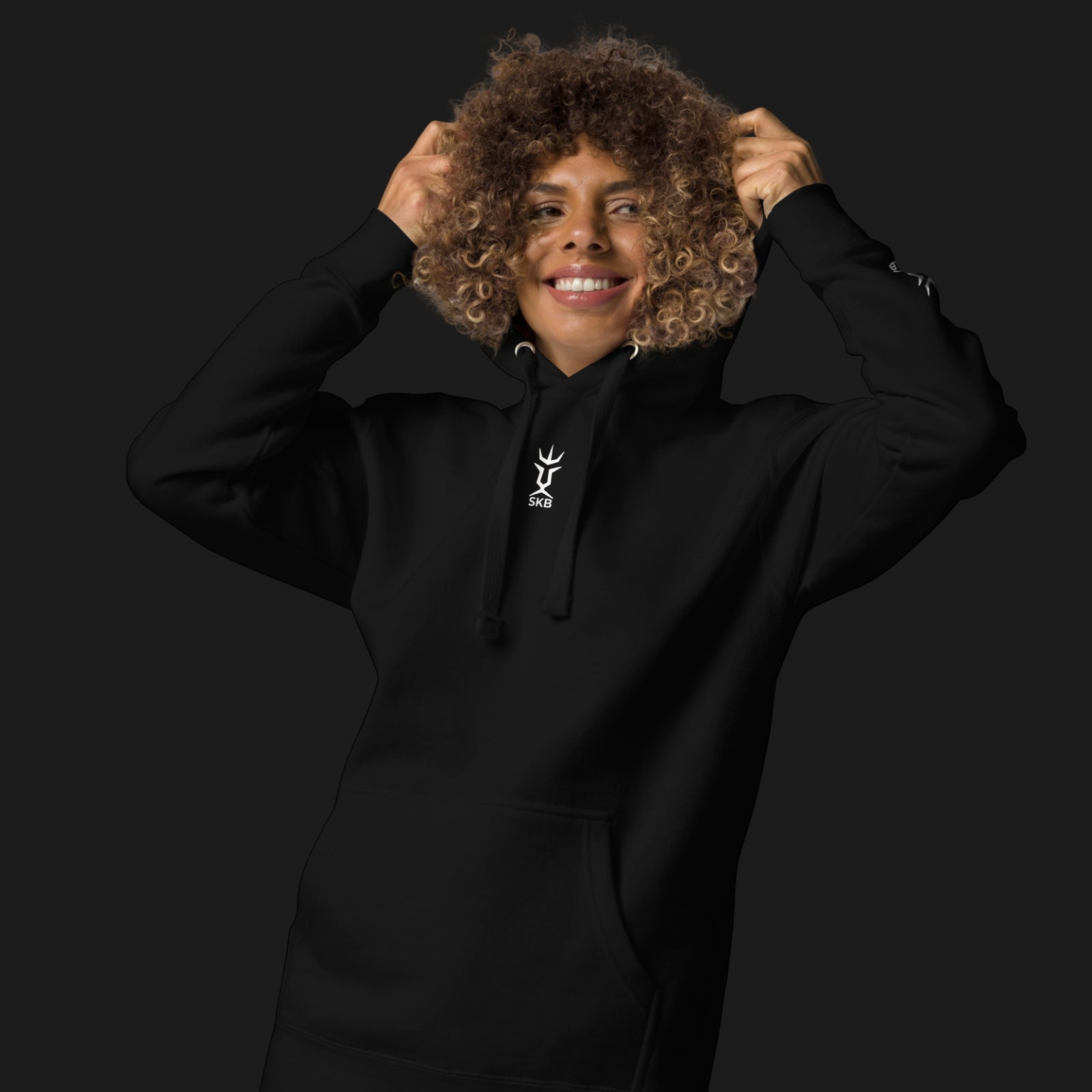 ESSENTIAL HOODIE – URBAN BLACK